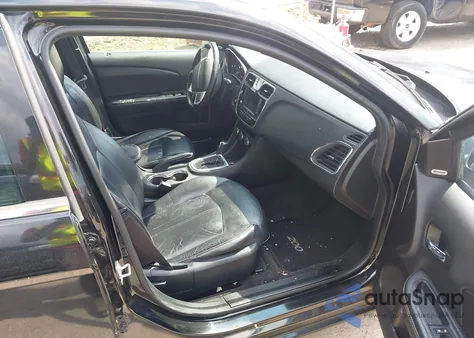 2014 Chrysler 200 Limited z USA, uszkodzony, nr VIN 1C3CCBCG3EN237914